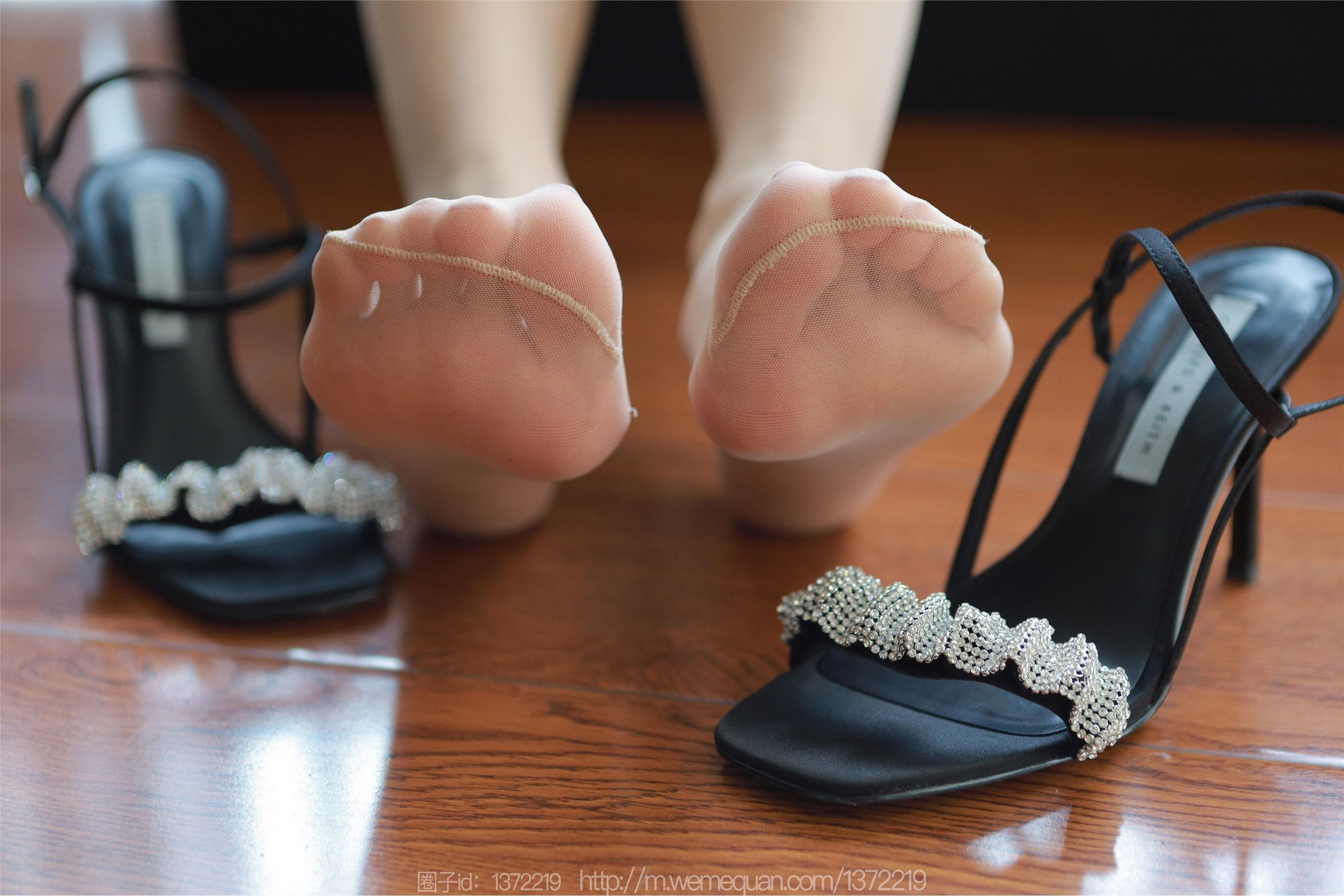 IESS异思趣向  2023.08.25 丝享家 1516 兔兔《春暖花开》